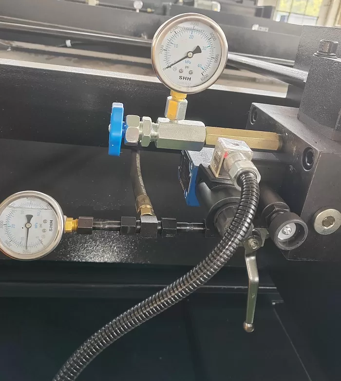 Гильотина гидравлическая Stalex HSB 3200x6