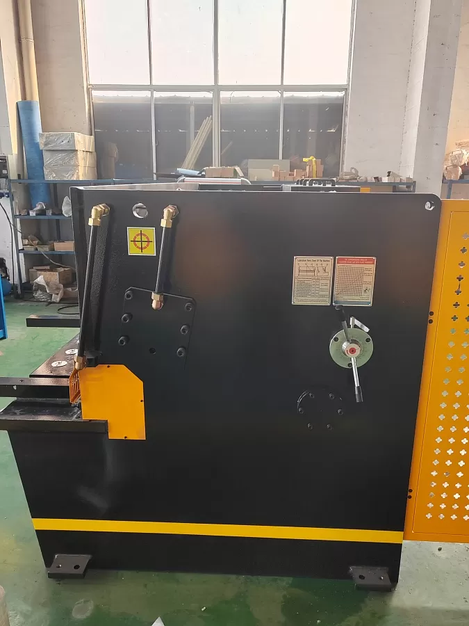 Гильотина гидравлическая Stalex HSB 2500x6