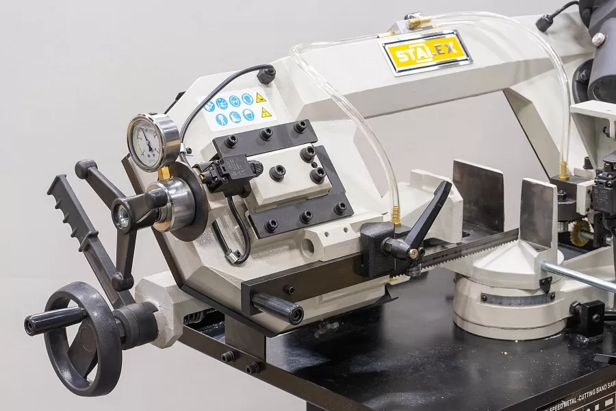 Станок ленточнопильный Stalex BSM-170GV